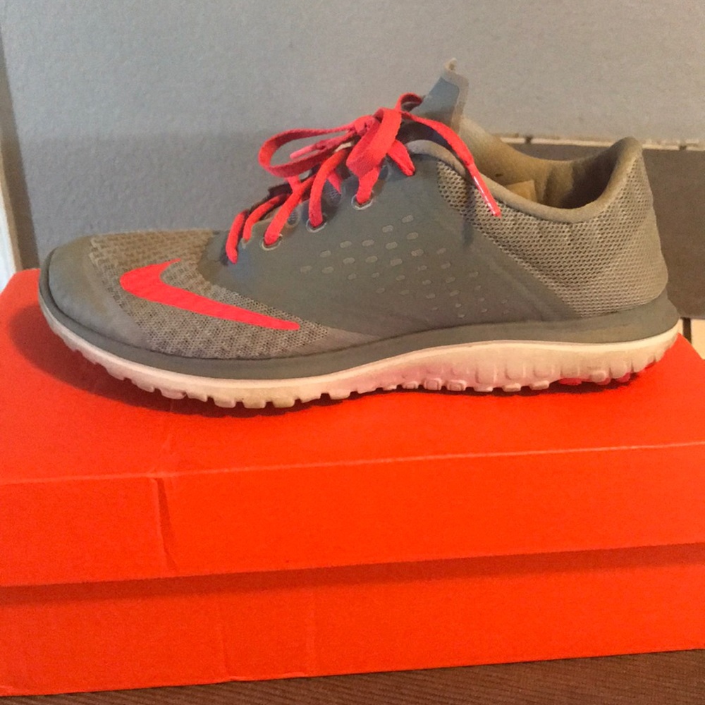 Running shoes